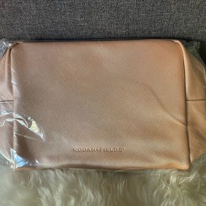 Rodan and Fields cosmetic bag